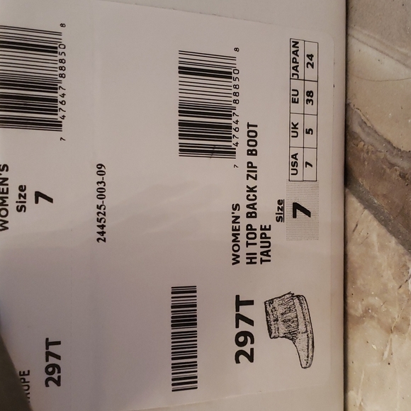 Minnetonka Hi Top Back Zip Boot Taupe - Picture 4 of 5